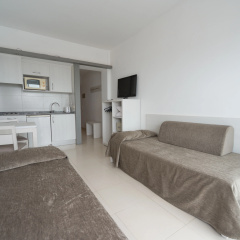 Apartamentos Embat thumbnail 4