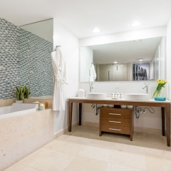 Residences At Icon Brickell By Miami Vacation Rentals - Bild 17