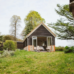 The Barn thumbnail 9