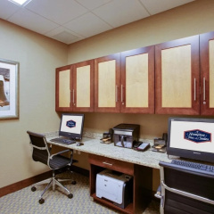 Hampton Inn & Suites Philadelphia/Bensalem thumbnail 26