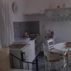 Mantos Rooms thumbnail 12