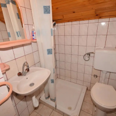 Malovic Apartments thumbnail 7