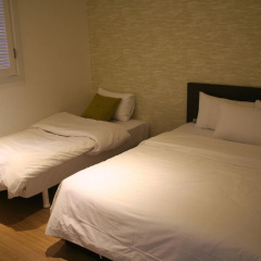 Y Hotel thumbnail 5
