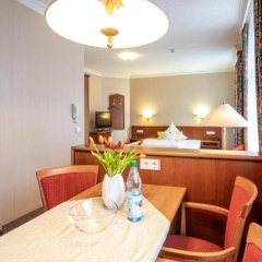 1 Raum Apartment großer Balkon - Bild 6