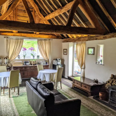 Worralls Grove Guest Farm House thumbnail 30
