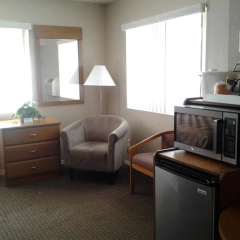 Maple Leaf Motel thumbnail 9