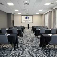 DoubleTree by Hilton Detroit Novi