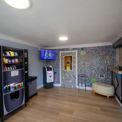 Super 8 by Wyndham Las Vegas North Strip/Fremont St. Area