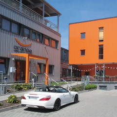 Orange Hotel und Apartments - Bild 1