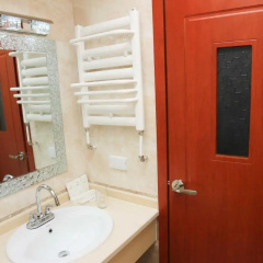 Guide Hotel thumbnail 9