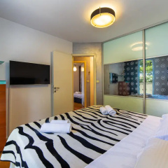 Zen Luxury Apartment thumbnail 9