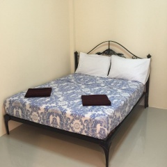 Krabi Town Sleeps 8 With Kitchen - Bild 2
