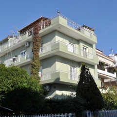 Awesome Home 3' from Metro (M3) Station Agia Paraskevi - Bild 1