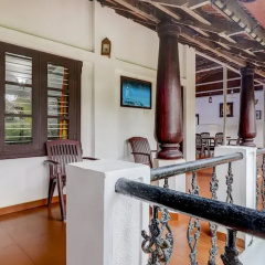 Shirleys Beach Hotel thumbnail 3