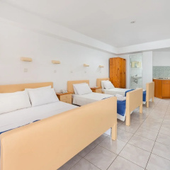 Palm Bay Hotel thumbnail 3