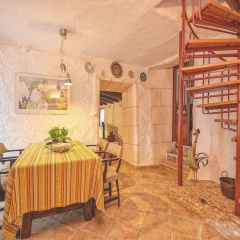 Holiday Home in Llevant With Private Pool - Bild 8