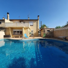 Majestic Holiday Home in Olonzac with Private Pool photo 2