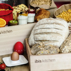 ibis Barcelona Santa Coloma - Bild 12