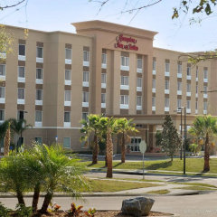 Hampton Inn & Suites Deland thumbnail 1