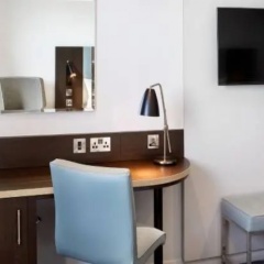 Premier Inn London Canary Wharf - Westferry - Bild 14