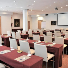 Lamaro Hotel thumbnail 20