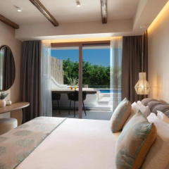 Alexandra Golden Boutique Hotel thumbnail 1