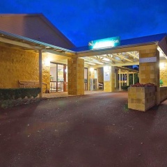 AUSTRALIS MARGARET RIVER photo 2