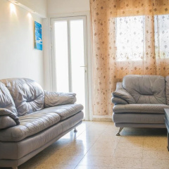 Yaakov's Apartment thumbnail 8