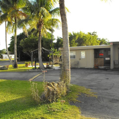 Sunrise Motel thumbnail 13