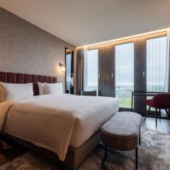 Radisson Blu Hotel At Porsche Design Tower Stuttgart - Bild 10