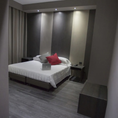 9V9 Hotel thumbnail 4