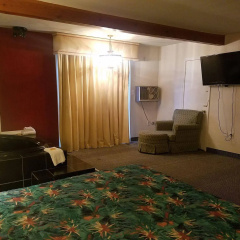 Maplehurst Motel thumbnail 21