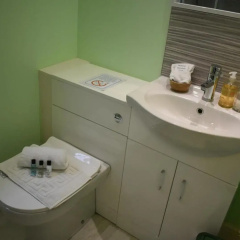 The Phoenix Guest House thumbnail 9