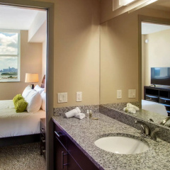 Mare Azur Miami Luxury Apartments by Grand Bay thumbnail 3