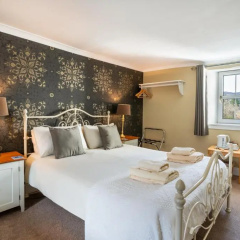 The Bellachroy Hotel thumbnail 3