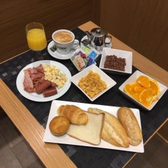 Hostal Sol Square Madrid - Bild 11