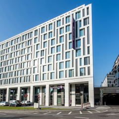 Premier Inn Stuttgart City Centre - Bild 1