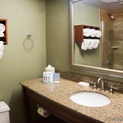 Отель Hampton Inn Miami-Coconut Grove/Coral Gables США, Майами - отзывы, цены и фото номеров - забронировать отель Hampton Inn Miami-Coconut Grove/Coral Gables онлайн ванная