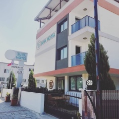 Suya Hotel - Bild 1