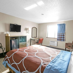 Super 8 by Wyndham Kenosha/Pleasant Prairie thumbnail 3