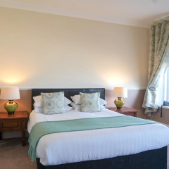 The Royal Hotel thumbnail 4