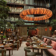 Dorothea Hotel, Budapest, Autograph Collection - Bild 25