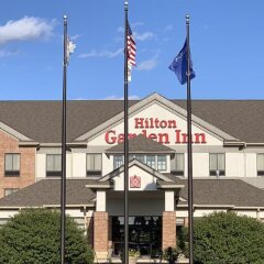 Hilton Garden Inn Oconomowoc in Oconomowoc, United States of America from 170$, photos, reviews - zenhotels.com