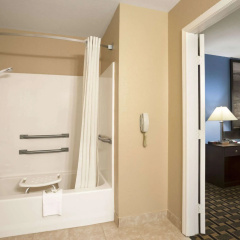 Super 8 by Wyndham Henryetta thumbnail 8