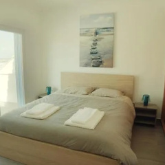Surfness Lodge thumbnail 6