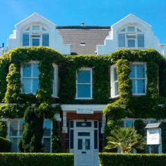 Marple Cottage Guest House thumbnail 1