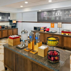 Hampton Inn & Suites Clayton/St. Louis-Galleria Area thumbnail 31
