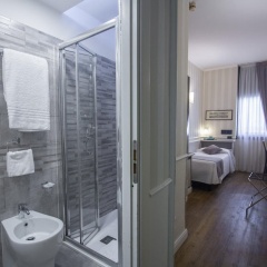 Hotel Flora - Bild 22