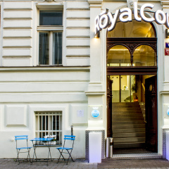 Royal Court Hotel - Bild 1