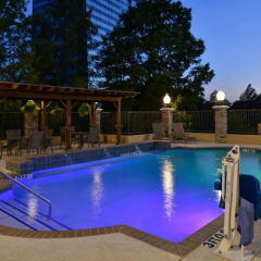 Hampton Inn & Suites Dallas Market Center thumbnail 13